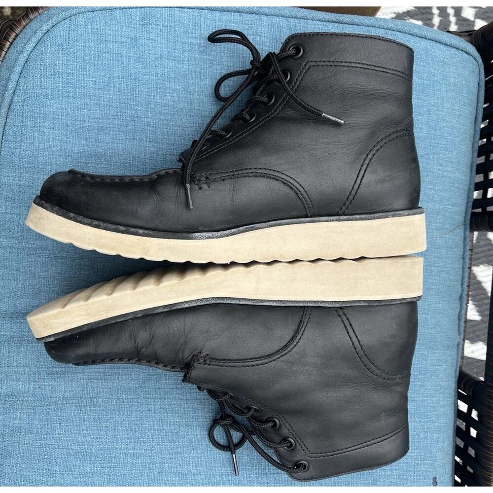 Vince Cabria Combat Leather Black Ankle Boots Shearling Lining Lugged Sole 8.5